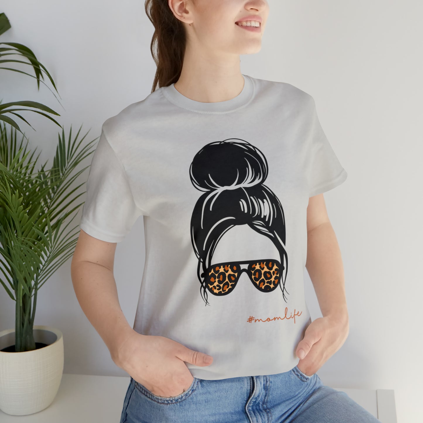 #momlife Tee