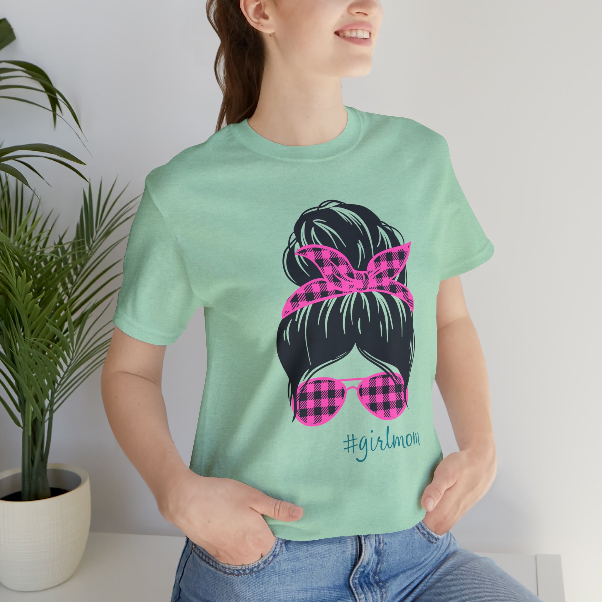 #girlmom Tee
