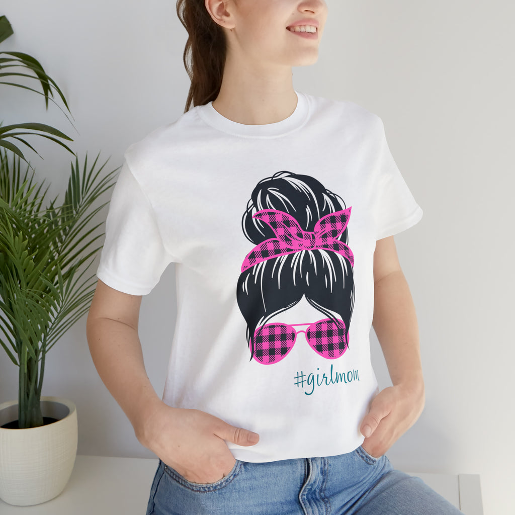 #girlmom Tee