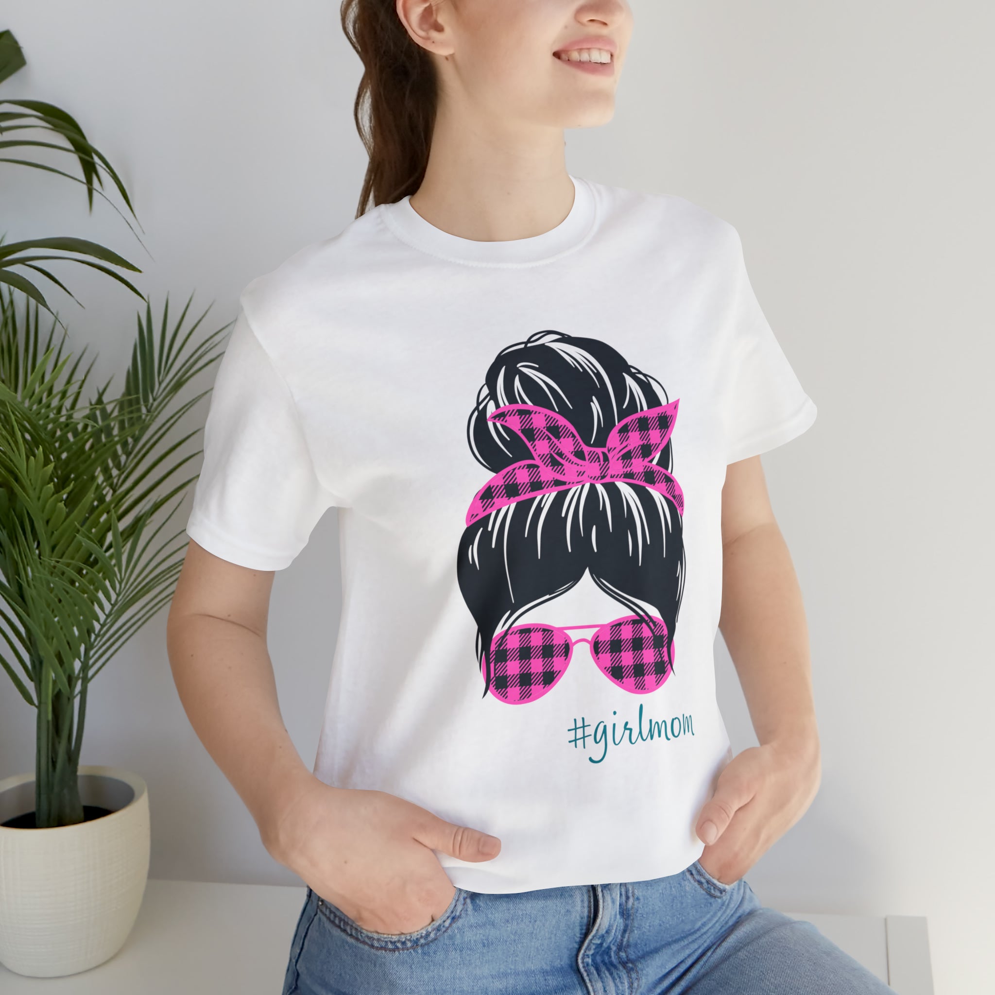 #girlmom Tee