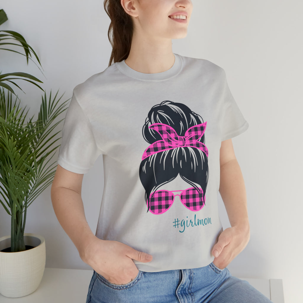 #girlmom Tee